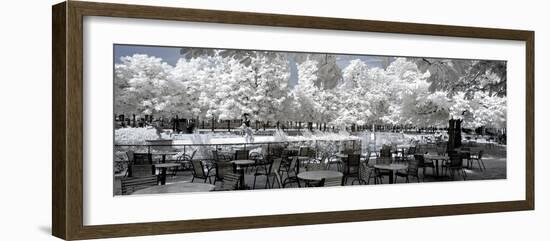 Another Look - Paris-Philippe Hugonnard-Framed Photographic Print