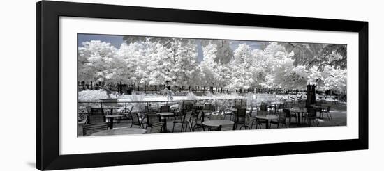 Another Look - Paris-Philippe Hugonnard-Framed Photographic Print