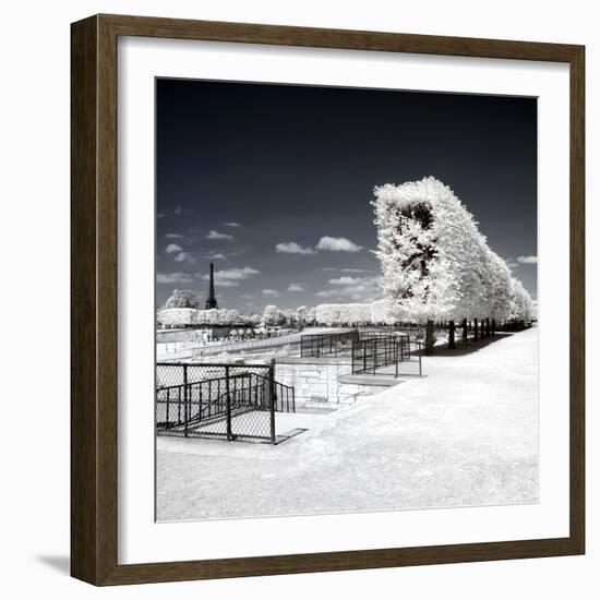 Another Look - Paris-Philippe Hugonnard-Framed Photographic Print