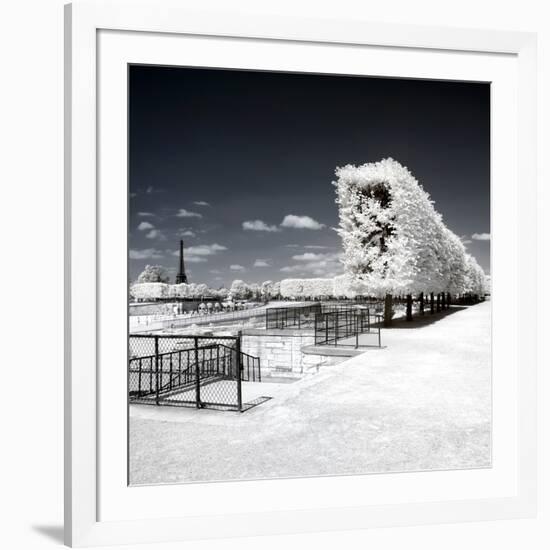 Another Look - Paris-Philippe Hugonnard-Framed Photographic Print