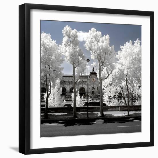 Another Look - Paris-Philippe Hugonnard-Framed Photographic Print