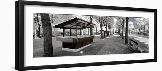 Another Look - Paris-Philippe Hugonnard-Framed Photographic Print