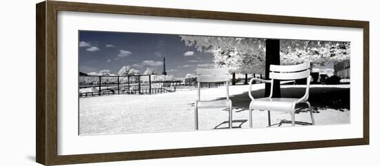 Another Look - Paris-Philippe Hugonnard-Framed Photographic Print