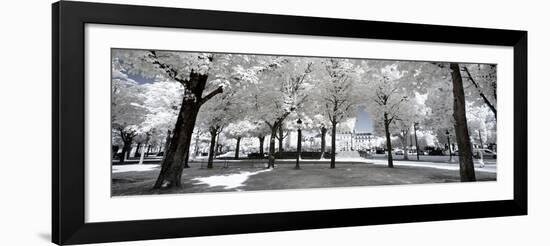 Another Look - Paris-Philippe Hugonnard-Framed Photographic Print