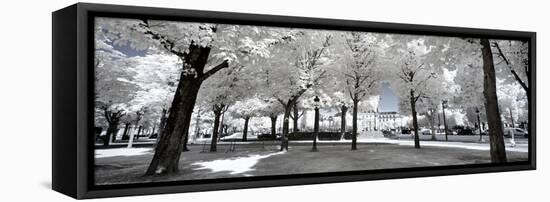 Another Look - Paris-Philippe Hugonnard-Framed Stretched Canvas