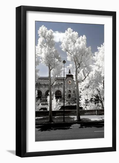 Another Look - Paris-Philippe Hugonnard-Framed Photographic Print