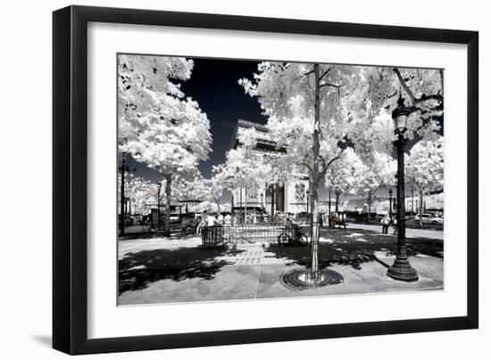 Another Look - Paris-Philippe Hugonnard-Framed Photographic Print