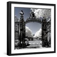 Another Look - Paris-Philippe Hugonnard-Framed Photographic Print