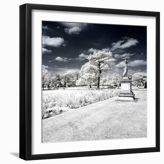 Another Look - Paris-Philippe Hugonnard-Framed Photographic Print