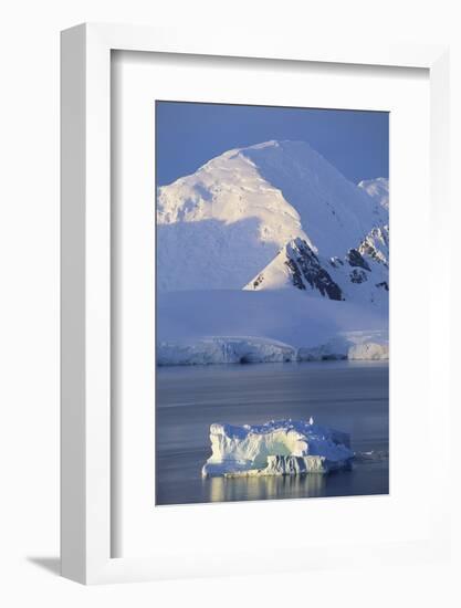 Antarctic Midnight Sunlight-Paul Souders-Framed Photographic Print