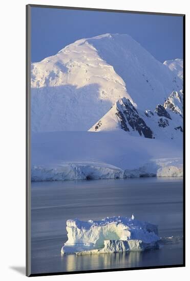 Antarctic Midnight Sunlight-Paul Souders-Mounted Photographic Print