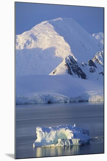 Antarctic Midnight Sunlight-Paul Souders-Mounted Photographic Print