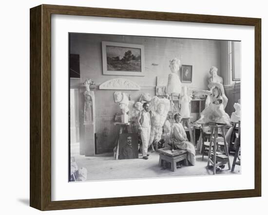 Antoine Bourdelle dans son atelier-Henri Manuel-Framed Giclee Print