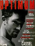 L'Optimum, April-May 1999 - Vincent Cassel Porte un Tee-Shirt Col V en Coton Chiné Calvin Klein-Antonio Spinoza-Framed Art Print