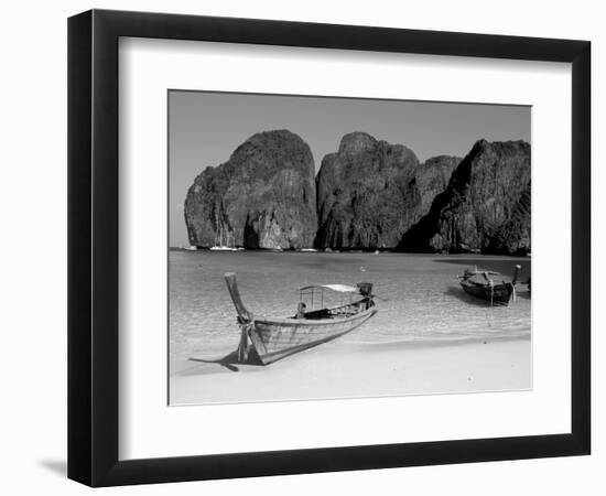 Ao Maya, Phi Phi Le, Ko Phi Phi, Krabi Province, Thailand, Southeast Asia-Bruno Morandi-Framed Premium Photographic Print