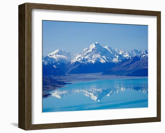 Aoraki, Mt Cook and Lake Pukaki, South Canterbury, South Island, New Zealand-David Wall-Framed Premium Photographic Print