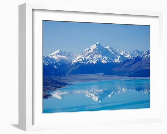 Aoraki, Mt Cook and Lake Pukaki, South Canterbury, South Island, New Zealand-David Wall-Framed Premium Photographic Print
