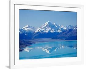 Aoraki, Mt Cook and Lake Pukaki, South Canterbury, South Island, New Zealand-David Wall-Framed Photographic Print