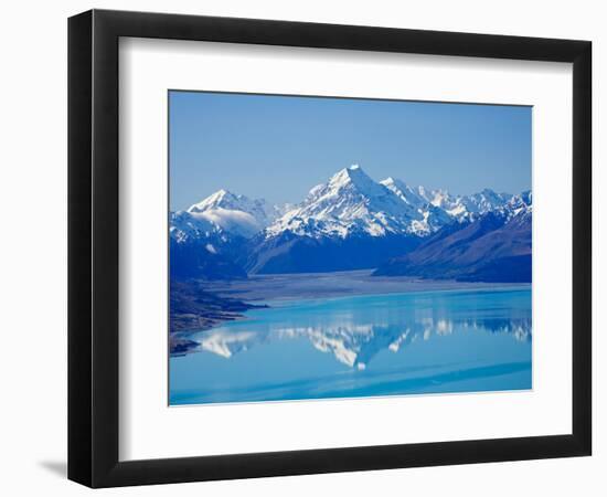 Aoraki, Mt Cook and Lake Pukaki, South Canterbury, South Island, New Zealand-David Wall-Framed Photographic Print