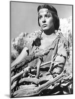 APACHE, 1954 directed by ROBERT ALDRICH Jean Peters (b/w photo)-null-Mounted Photo