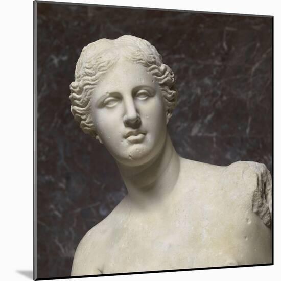 Aphrodite dite Vénus de Milo-null-Mounted Giclee Print