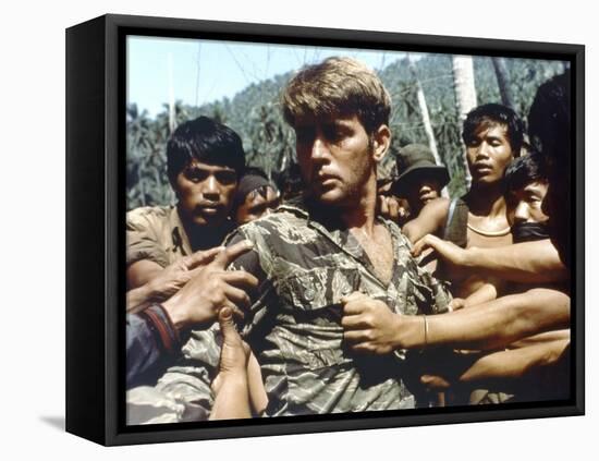 APOCALYPSE NOW, 1979 directed by FRANCIS FORD COPPOLA Martin Sheen (photo)-null-Framed Stretched Canvas