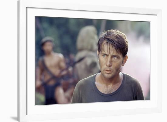 APOCALYPSE NOW, 1979 directed by FRANCIS FORD COPPOLA Martin Sheen (photo)-null-Framed Photo