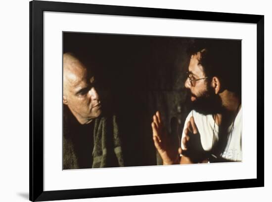 APOCALYPSE NOW, 1979 directed by FRANCIS FORD COPPOLA On the set, Francis Ford Coppola directs Marl-null-Framed Photo