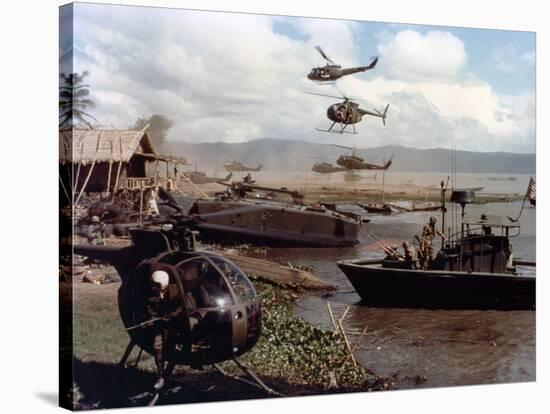 APOCALYPSE NOW, 1979 directed by FRANCIS FORD COPPOLA (photo)-null-Stretched Canvas