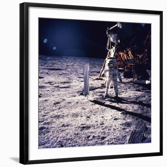 Apollo 11 Aldrin-Niel Armstrong-Framed Photographic Print