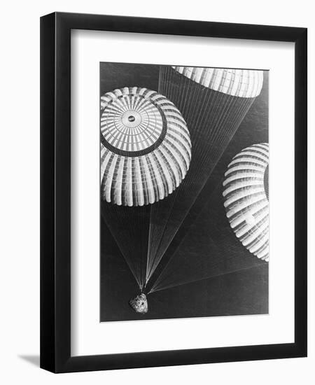 Apollo 17 Parachuting into Pacific-Bob Flora-Framed Photographic Print