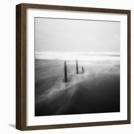 Appesi-Massimo Della-Framed Photographic Print