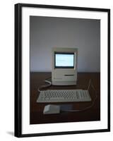 Apple Macintosh Classic Desktop PC-null-Framed Photographic Print