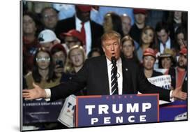 APTOPIX Election 2016 Trump-Paul Sancya-Mounted Photographic Print