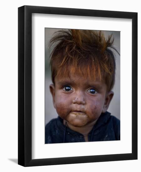 APTOPIX Pakistan Poverty Day-Anjum Naveed-Framed Photographic Print