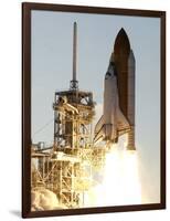 APTOPIX Space Shuttle-Terry Renna-Framed Photographic Print