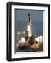 APTOPIX Space Shuttle-Chris O'Meara-Framed Photographic Print