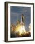 APTOPIX Space Shuttle-John Raoux-Framed Photographic Print