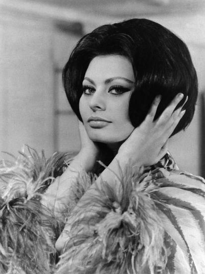 'Arabesque, Sophia Loren, 1966' Photo | AllPosters.com