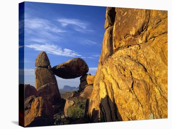 Arch at Sunrise, Grapevine Hills, Big Bend National Park, Texas, USA-Scott T^ Smith-Stretched Canvas