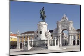Arco da Rua Augusta triumphal arch, King Jose I Monument, Praca do Comercio, Baixa, Lisbon, Portuga-Markus Lange-Mounted Photographic Print