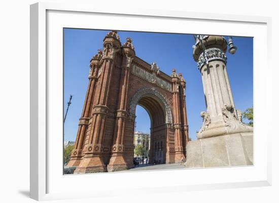 Arco de Triunfo de Barcelona, Barcelona, Catalonia, Spain, Europe-Frank Fell-Framed Photographic Print