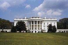 Snow Covering the White House Lawn-Arnold Sachs-Photographic Print