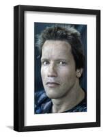 ARNOLD SCHWARZENEGGER. "THE TERMINATOR" [1984], directed by JAMES CAMERON.-null-Framed Photographic Print