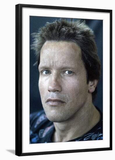 ARNOLD SCHWARZENEGGER. "THE TERMINATOR" [1984], directed by JAMES CAMERON.-null-Framed Photographic Print