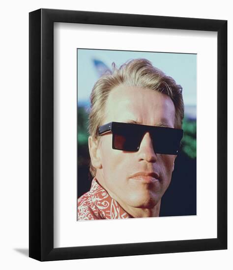 Arnold Schwarzenegger-null-Framed Photo