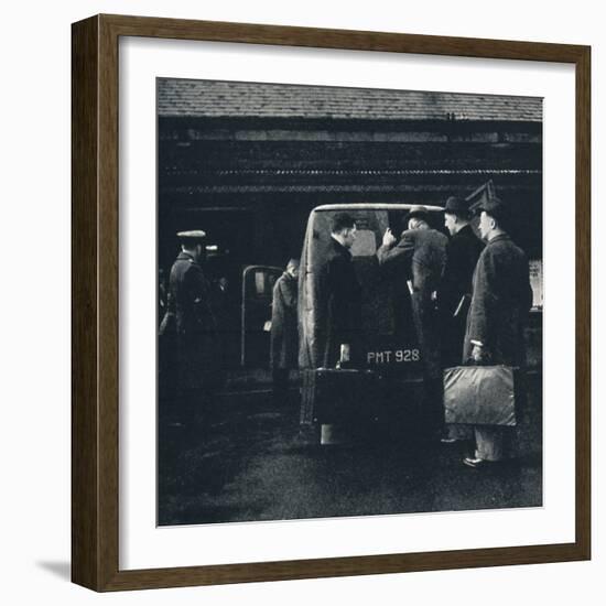 'Arrival', 1941-Cecil Beaton-Framed Photographic Print