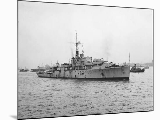 Arrival of HMS Amethyst, Hong Kong 1949-null-Mounted Photographic Print