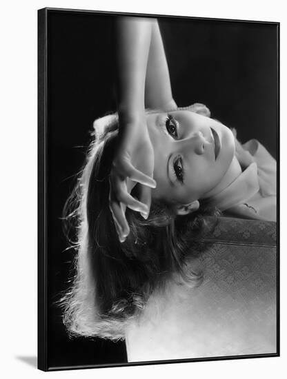 As You Desire Me by George Fitzmaurice, based on a play by Luigi Pirandello, with Greta Garbo, 1932-null-Framed Photo