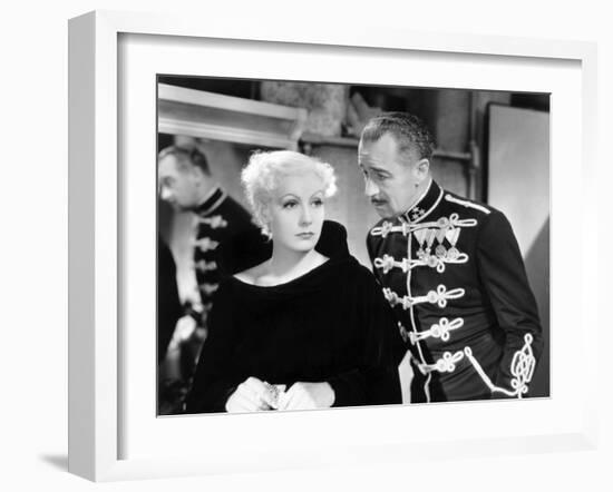 As You Desire Me by George Fitzmaurice, based on a play by Luigi Pirandello, with Greta Garbo, 1932-null-Framed Photo